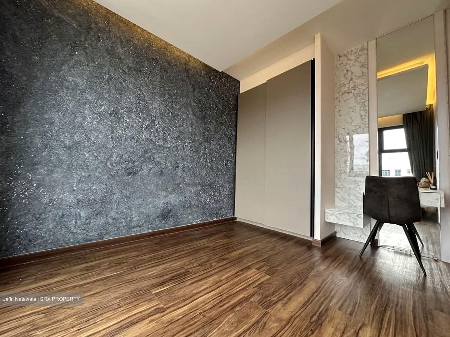 The Brownstone (D27), Condominium #556039901